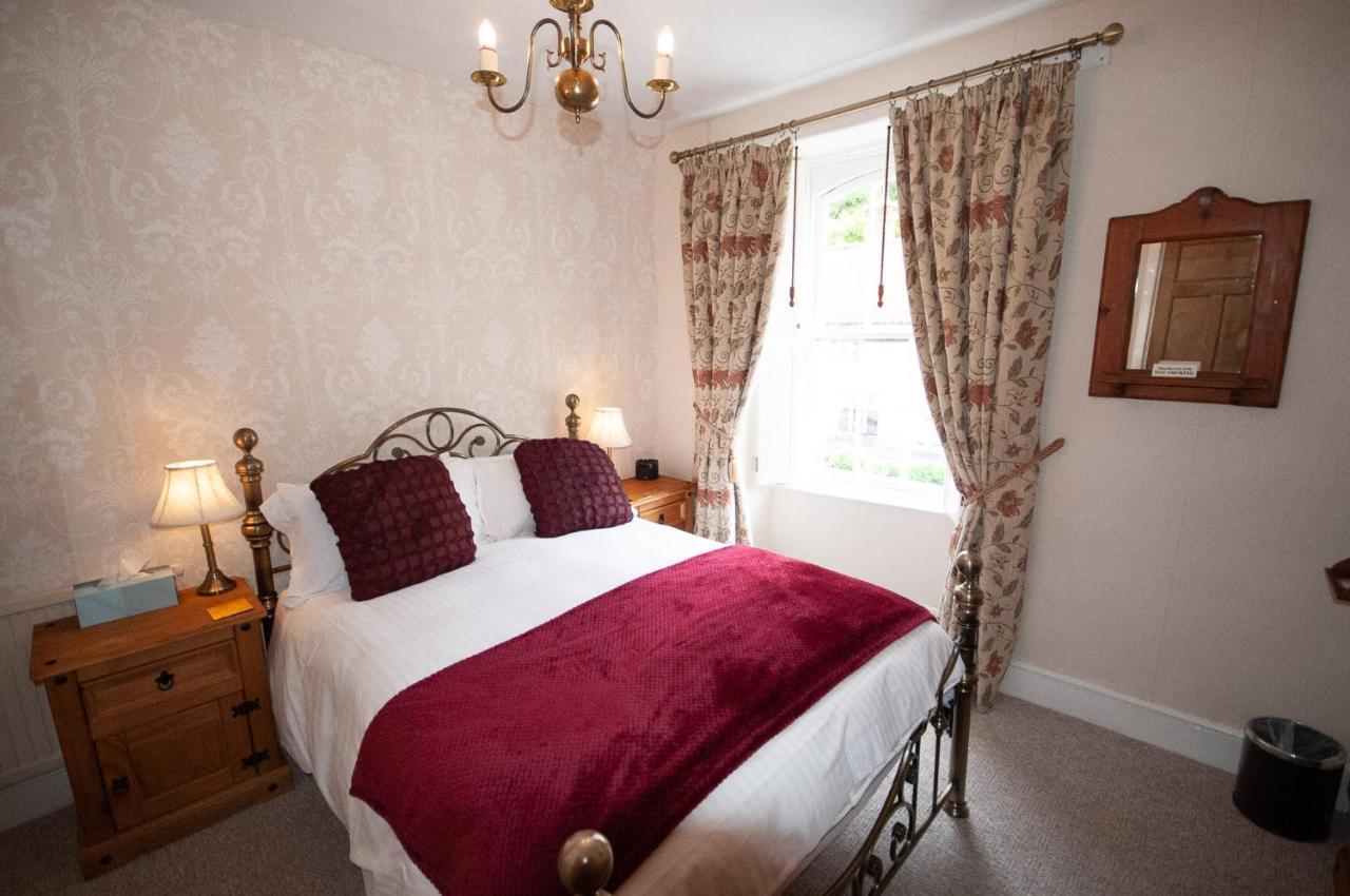 Exmoor House Hotel ดันสเตอร์ ภายนอก รูปภาพ