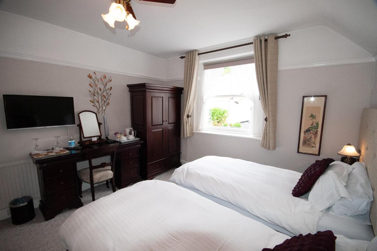 Exmoor House Hotel ดันสเตอร์ ภายนอก รูปภาพ