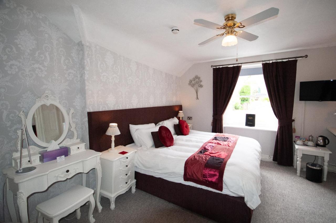 Exmoor House Hotel ดันสเตอร์ ภายนอก รูปภาพ