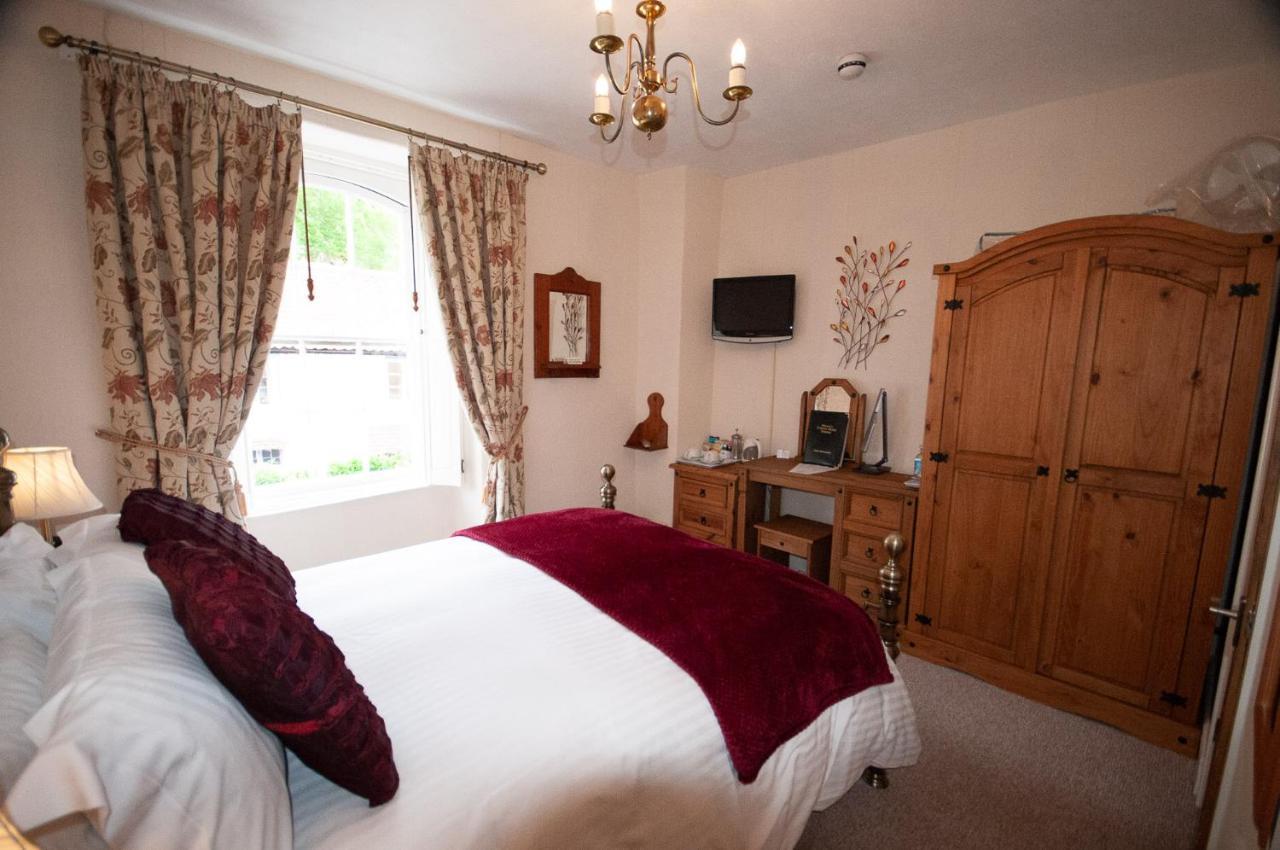 Exmoor House Hotel ดันสเตอร์ ภายนอก รูปภาพ