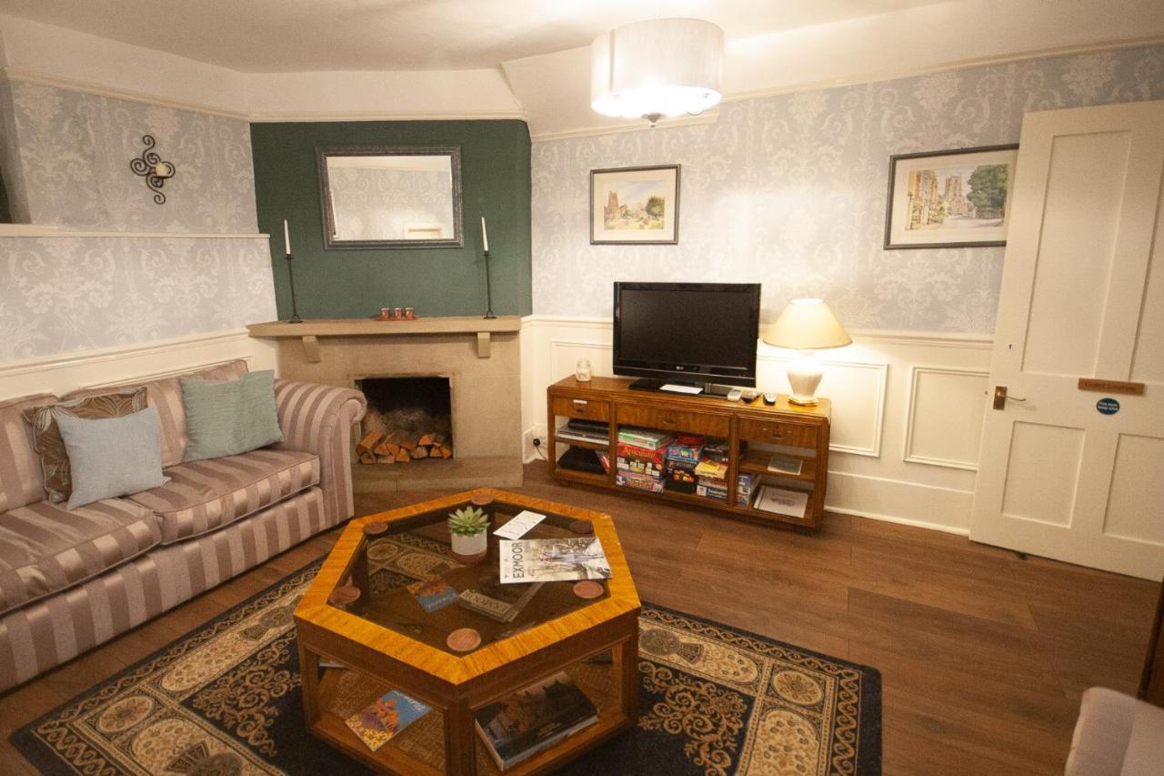 Exmoor House Hotel ดันสเตอร์ ภายนอก รูปภาพ