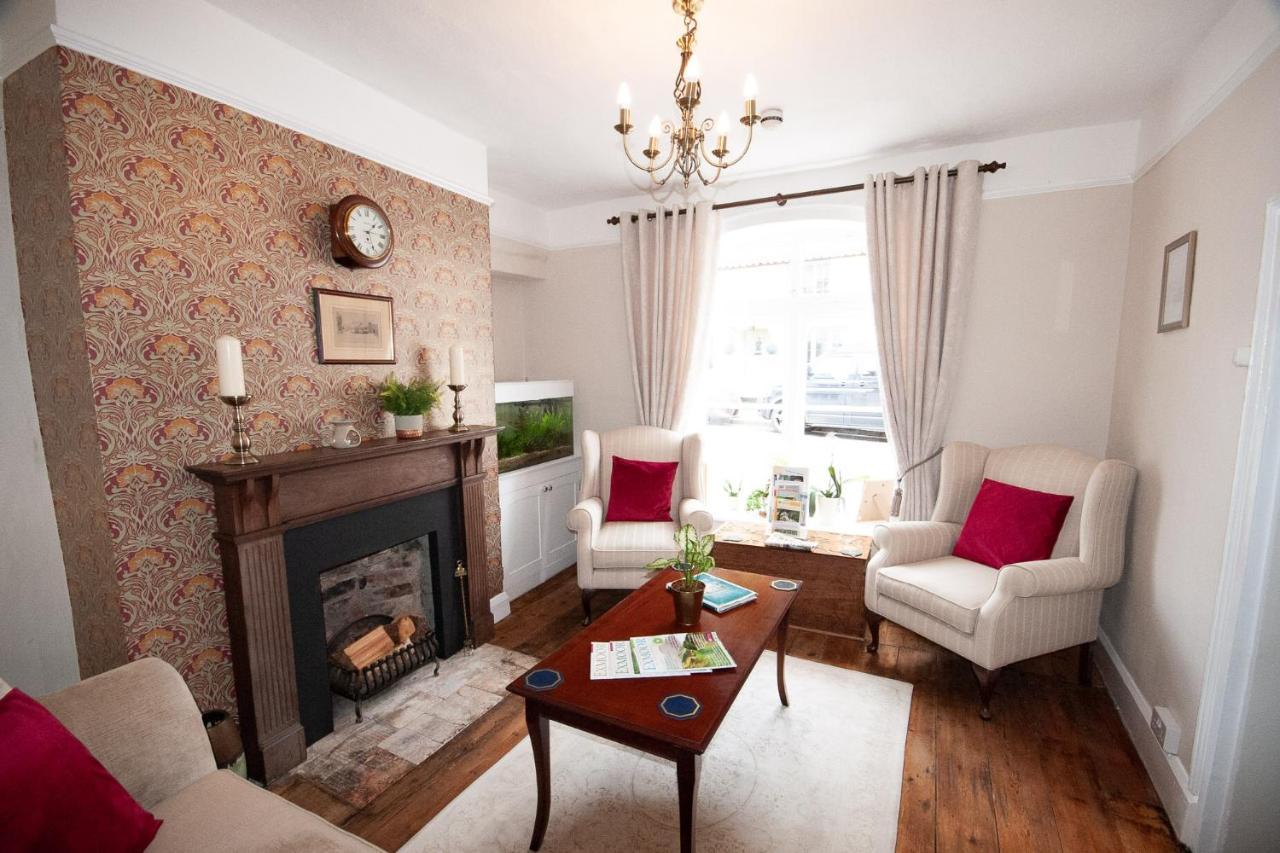 Exmoor House Hotel ดันสเตอร์ ภายนอก รูปภาพ