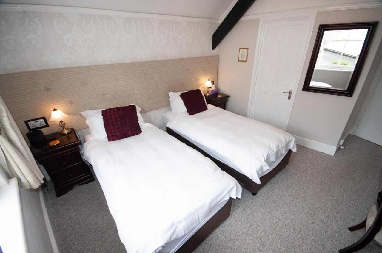 Exmoor House Hotel ดันสเตอร์ ภายนอก รูปภาพ
