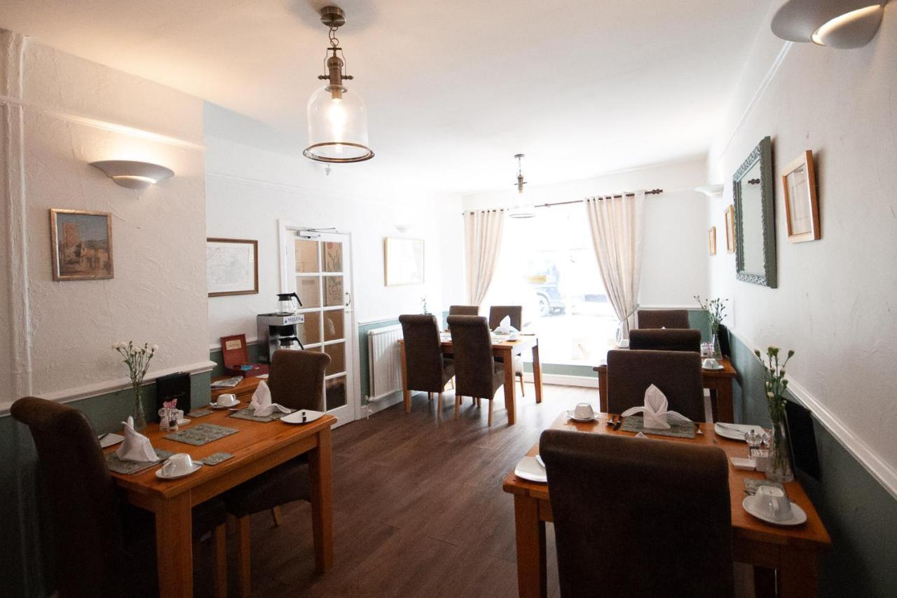 Exmoor House Hotel ดันสเตอร์ ภายนอก รูปภาพ