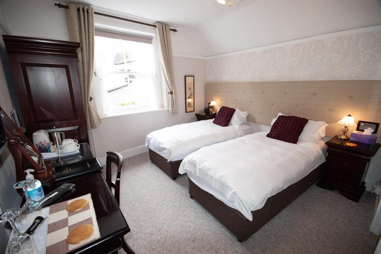 Exmoor House Hotel ดันสเตอร์ ภายนอก รูปภาพ