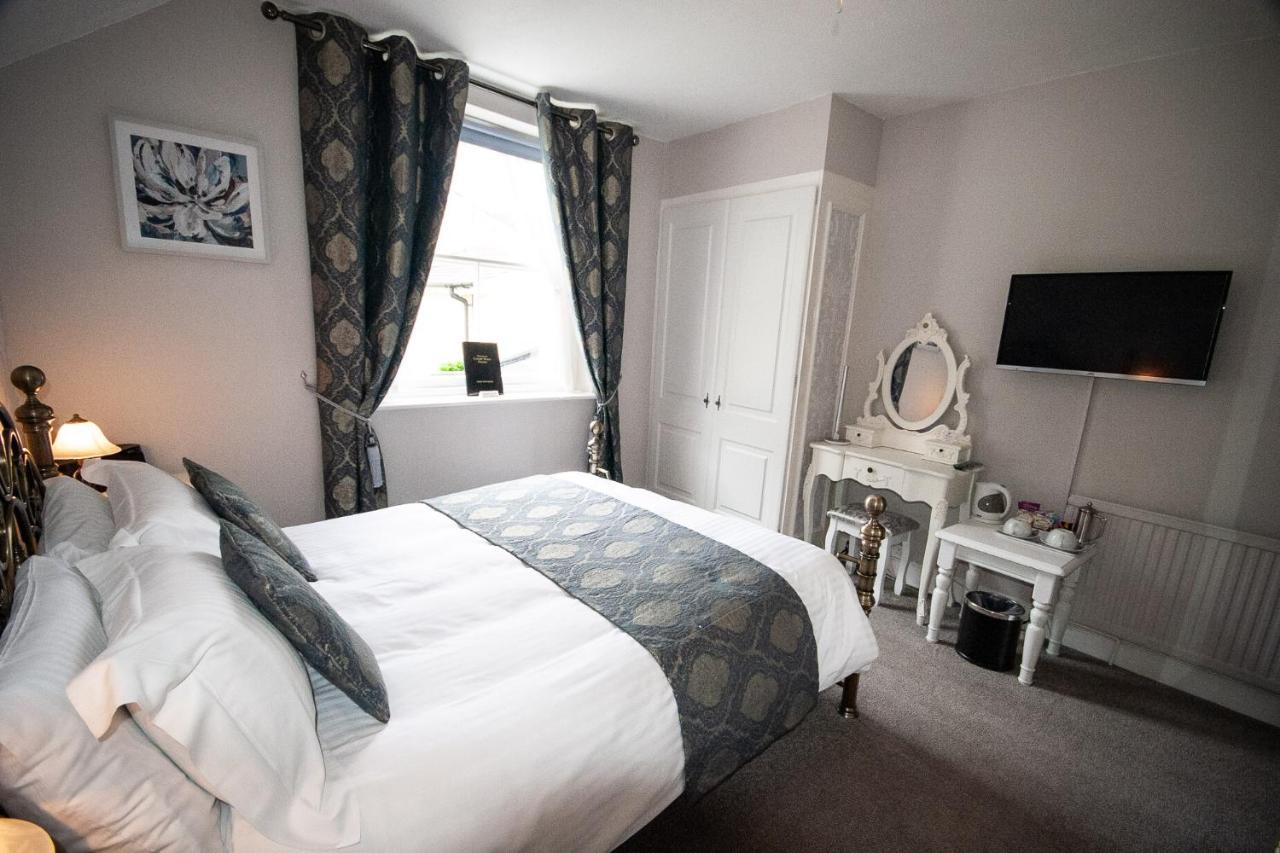 Exmoor House Hotel ดันสเตอร์ ภายนอก รูปภาพ