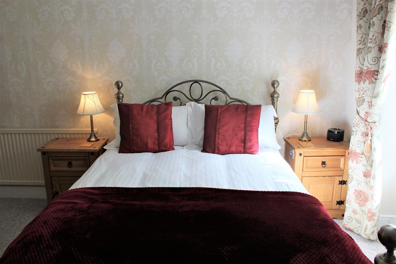 Exmoor House Hotel ดันสเตอร์ ภายนอก รูปภาพ